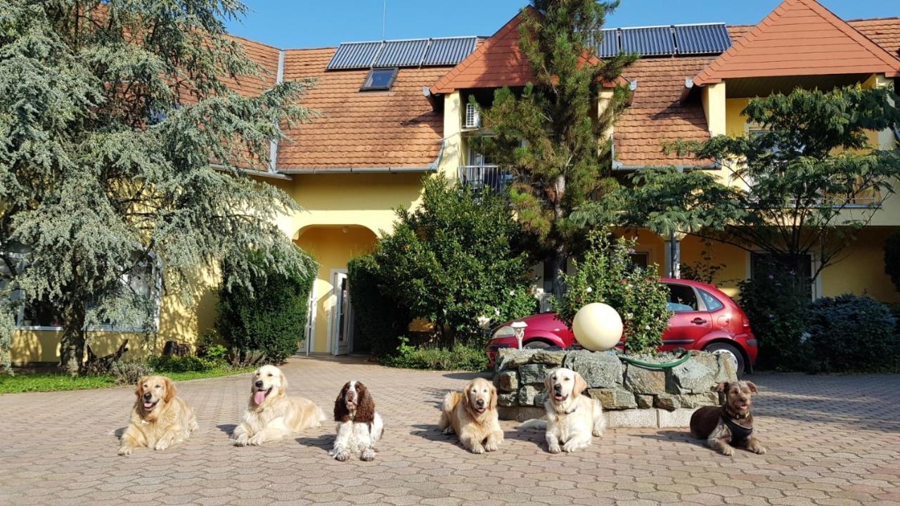 Hotel Wagner Panzio Cserszegtomaj Esterno foto