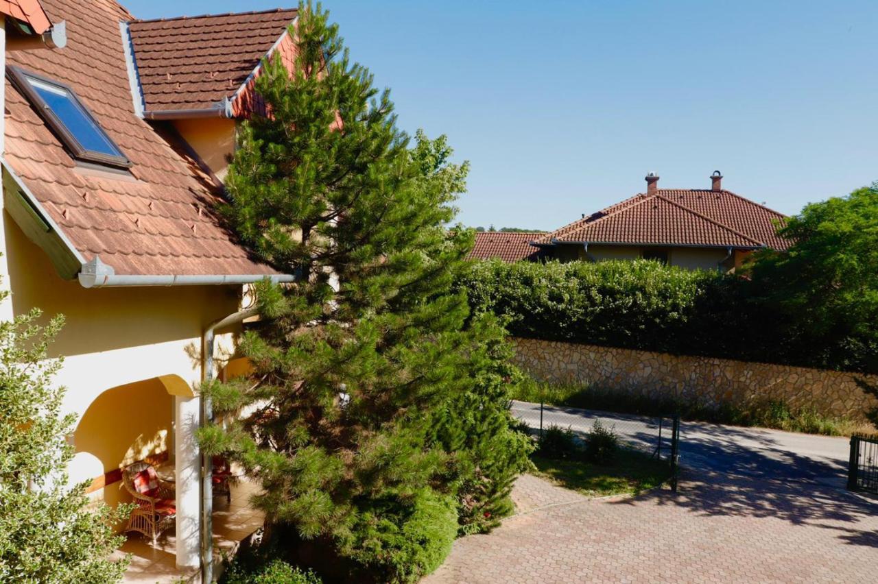 Hotel Wagner Panzio Cserszegtomaj Esterno foto