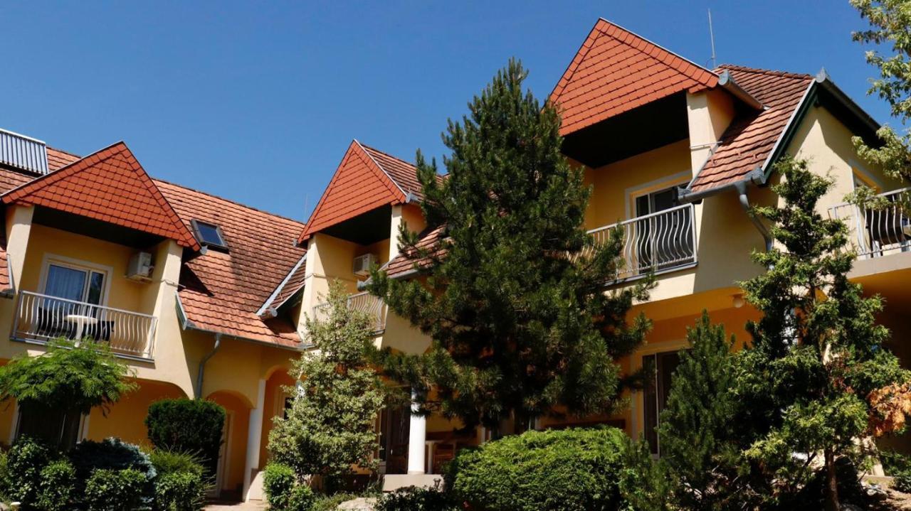Hotel Wagner Panzio Cserszegtomaj Esterno foto