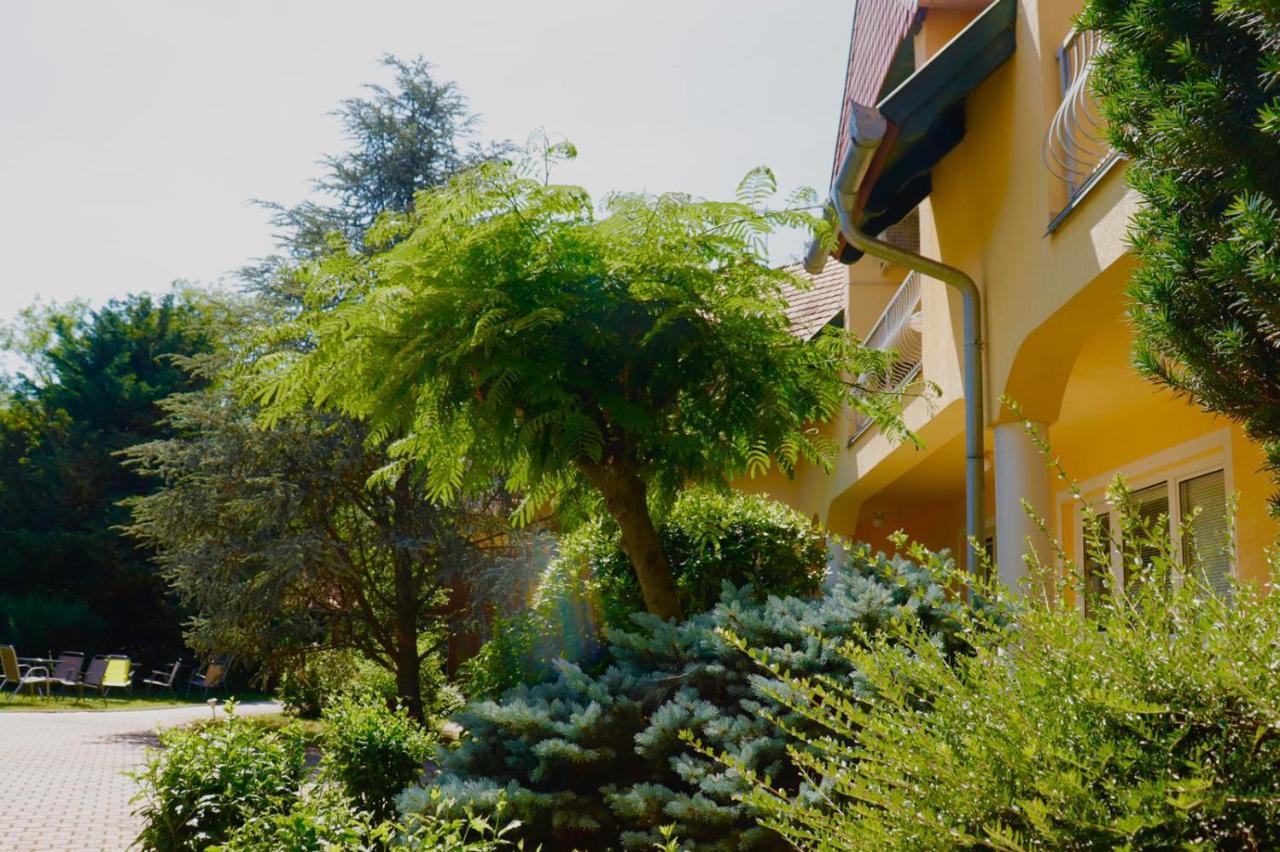 Hotel Wagner Panzio Cserszegtomaj Esterno foto