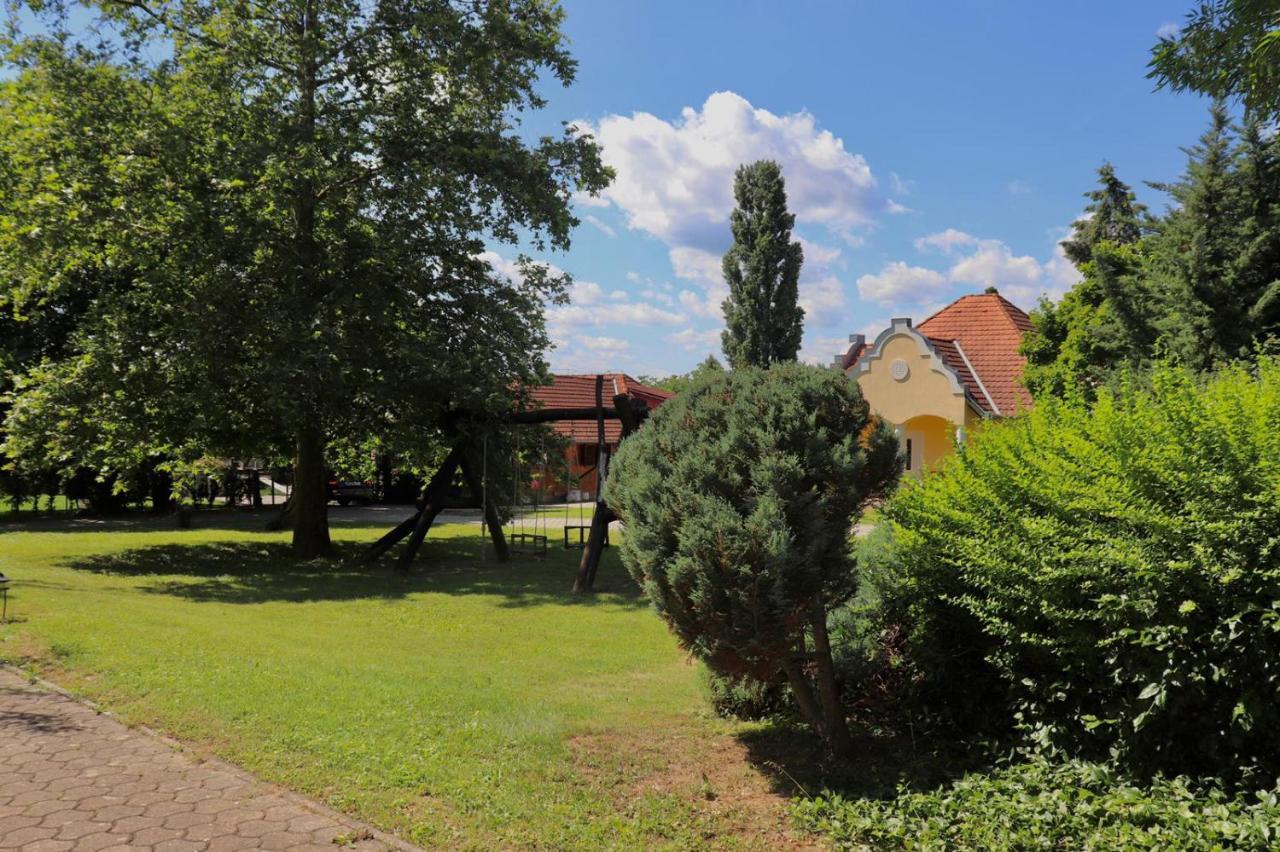 Hotel Wagner Panzio Cserszegtomaj Esterno foto