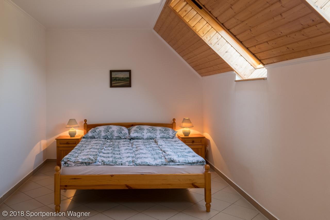 Hotel Wagner Panzio Cserszegtomaj Esterno foto